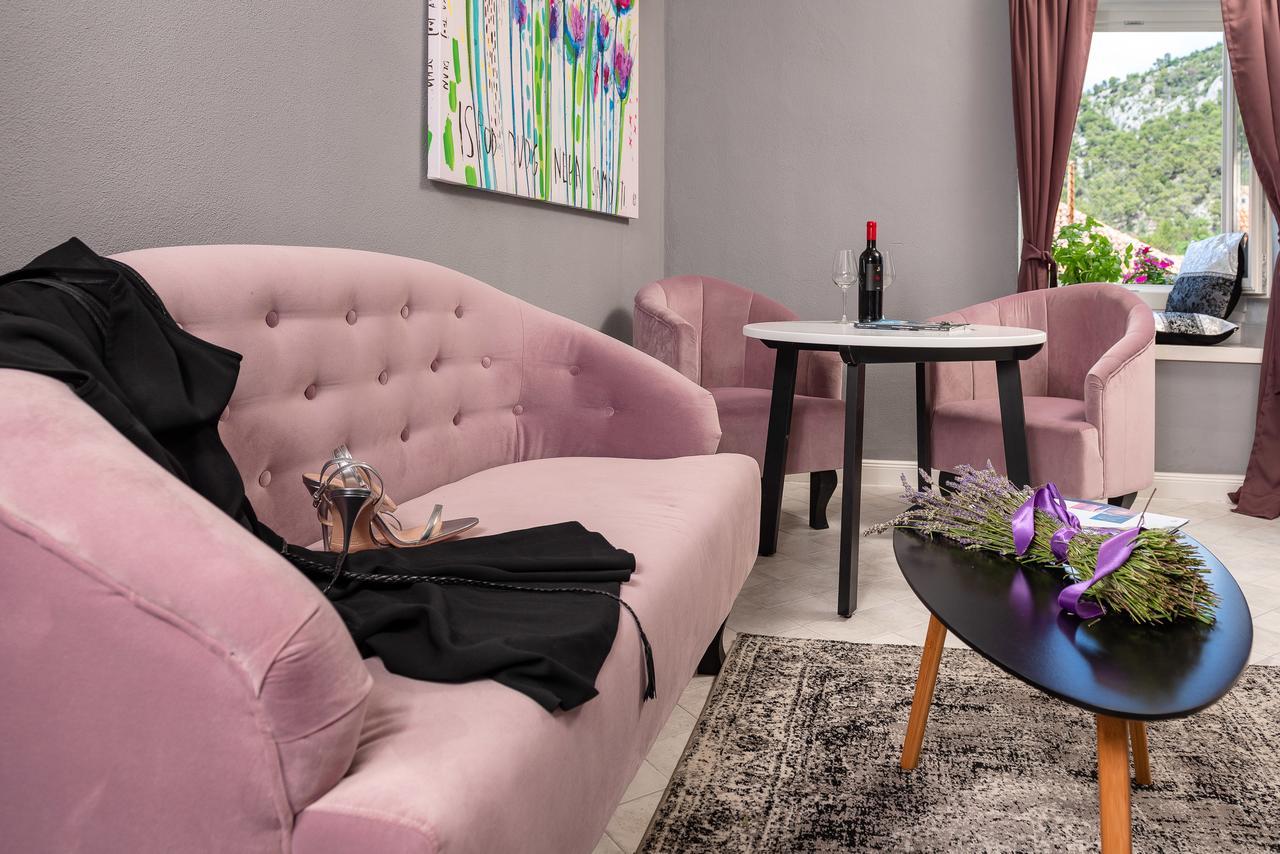 Apartman Kampanel 10 *